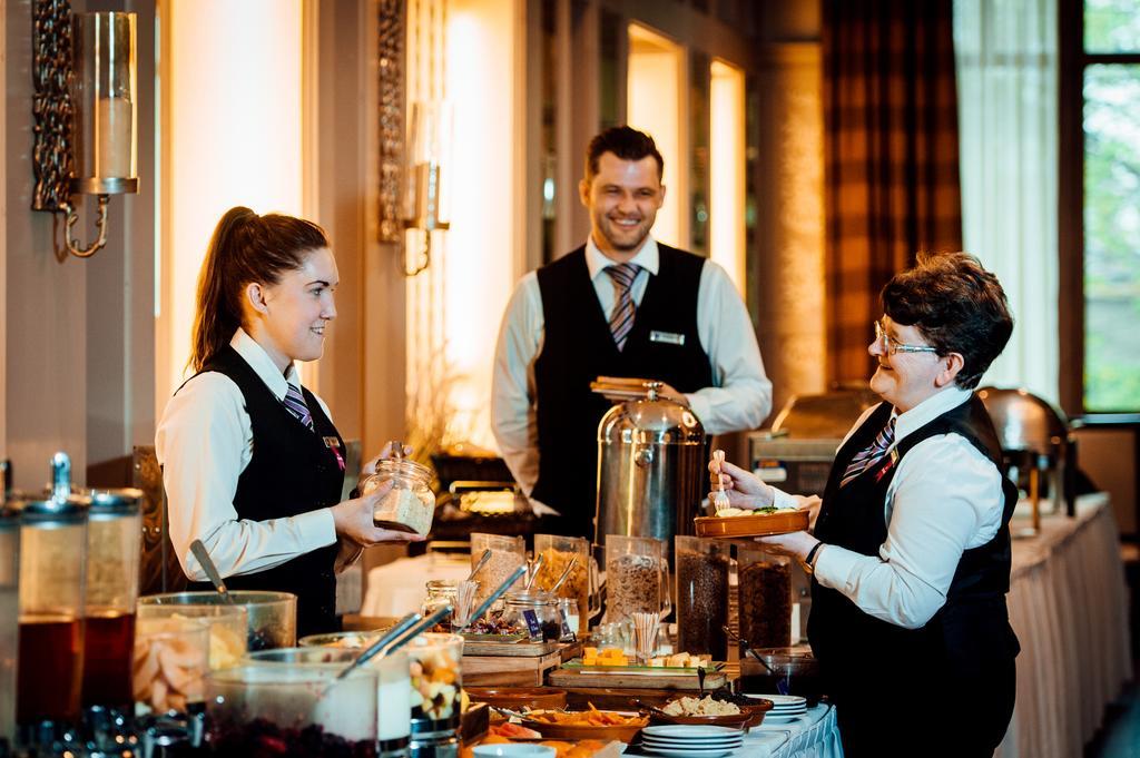 The Brehon Hotel & Spa Cill Airne Exteriör bild